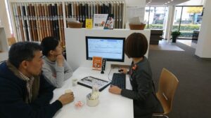 12/10 お客様とLIXILショールームへ♪